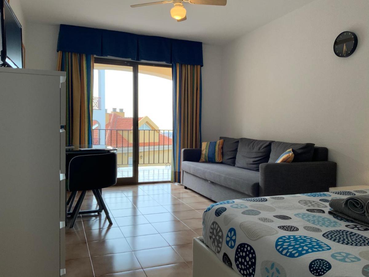 Castle Apartment Margherita ลอส กริสเตียนอส ภายนอก รูปภาพ